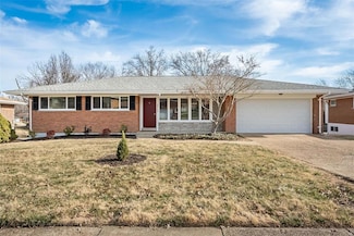 8900 Glenfield Terrace, Saint Louis, MO 63126