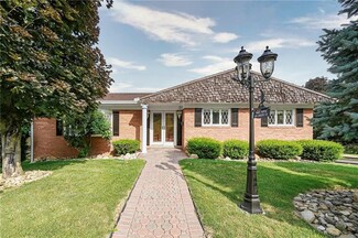 106 Roberts Ave, Burgettstown, PA 15021