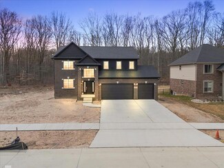 50423 Oak Brooke, Chesterfield, MI 48047