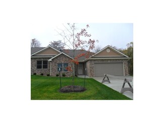 2002 Fountain Creek Dr, Saint Joseph, MO 64504