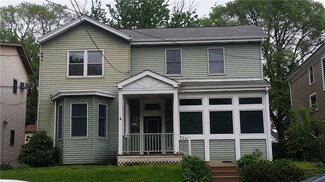 1310 9th Ave, Beaver Falls, PA 15010