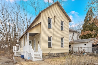 360 Turner St, Akron, OH 44304