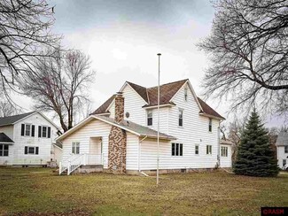 19 N Osborne St, Sherburn, MN 56171