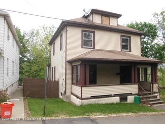225 Chambers St, Taylor, PA 18517