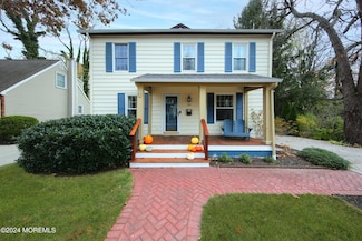 34 White St, Shrewsbury, NJ 07702