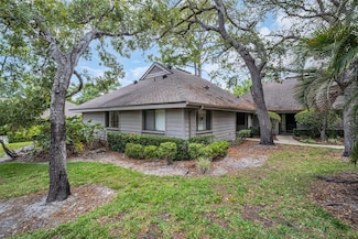 1001 Old Mill Pond Rd, Palm Harbor, FL 34683