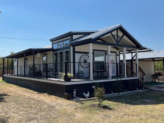 709 Lampasas St, Lometa, TX 76853