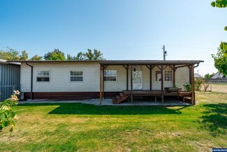 1020 6th St, Gervais, OR 97026