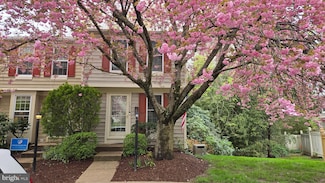 11900 Fieldthorn Ct, Reston, VA 20194