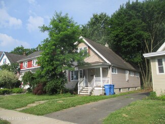 63 Pinewood Ave, Albany, NY 12208
