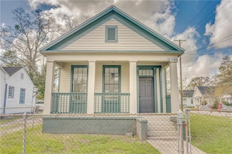 1013 Elmira St, Mobile, AL 36604