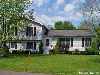 7 Cherry Ln, Cortland, NY 13045