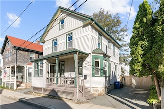 5 Lucas Ave, Newport, RI 02840