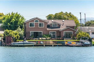 2359 Clipper St, San Mateo, CA 94403