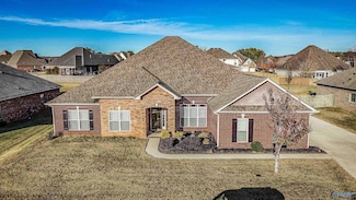 19 Regia Dr SW, Huntsville, AL 35824