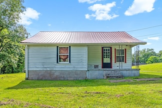 154 Crains Landing Rd, Dover, TN 37058