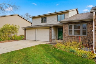 609 Pondhurst Dr, Amery, WI 54001