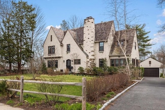320 Putnam Ave, Port Chester, NY 10573