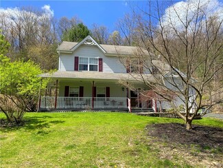 154 Alpha Dr, Stroudsburg, PA 18360