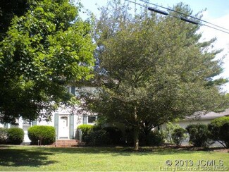 1301 S Riverview Dr, Hanover, IN 47243