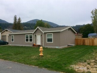 105 B Ave S, Metaline Falls, WA 99153