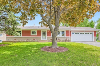 11841 Narcissus St NW, Coon Rapids, MN 55433