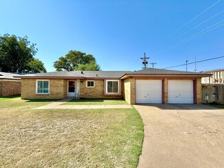 7002 Vicksburg Ave, Lubbock, TX 79424