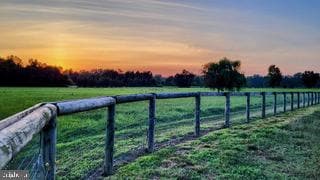 679 Oak Hill School Rd, Townsend, DE 19734