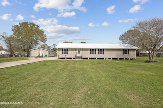 117 Lovers Ln, Abbeville, LA 70510