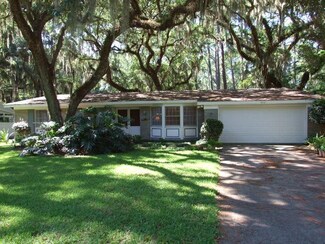 422 Captain Wylly Rd, Jekyll Island, GA 31527