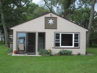 n 10595 Chief Kuno Trail, Fox Lake, WI 53933