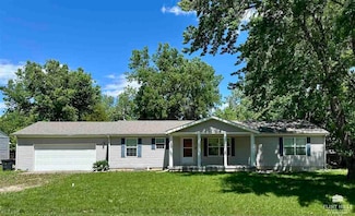 204 Sunset Dr, Council Grove, KS 66846