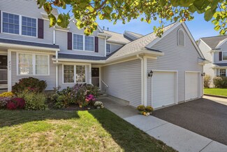 2304 Pinnacle Way, Danbury, CT 06811