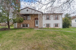 17 Sabra Ln, Wappingers Falls, NY 12590