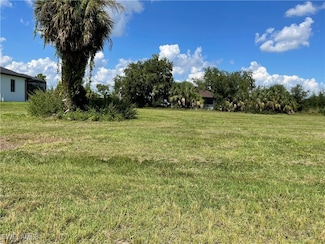 2005 NE 34th Terrace Unit 35, Cape Coral, FL 33909