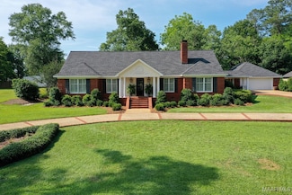 122 Wilson Ave, Grove Hill, AL 36451