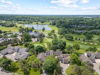 1795 Golf Ridge Dr Unit 19, Bloomfield Hills, MI 48302