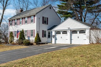 552 Smyth Rd, Manchester, NH 03104