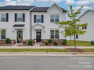 5016 Patton Dr, Cramerton, NC 28032