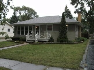 225 Bonnie Brae Ave, Itasca, IL 60143