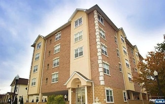 241 Union St Unit 301, Hackensack, NJ 07601