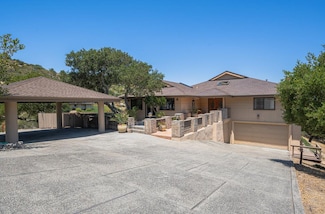 15847 Pleasant Valley Ln, Salinas, CA 93908