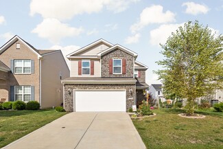 5776 Open Fields Dr, Whitestown, IN 46075