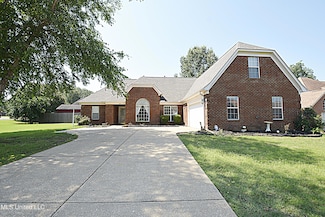 1649 Drake Cove W, Hernando, MS 38632