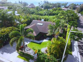 6 Hoe Place, Paia, HI 96779