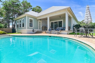 92 Maple St, Santa Rosa Beach, FL 32459