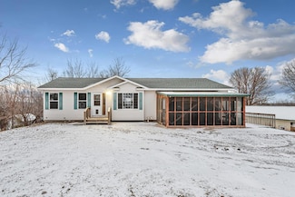 206 1/2 Frank Ave NE, Elysian, MN 56028