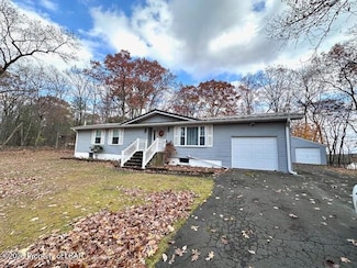 391 Sorbertown Hill Rd, Hunlock Creek, PA 18621
