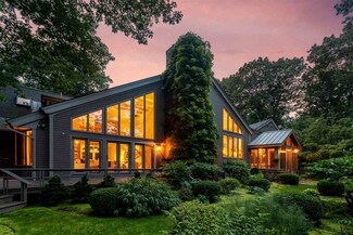 28 Tower Rd, Kittery Point, ME 03905