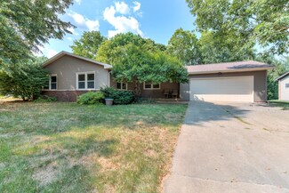 202 E Mchenry St, Urbana, IL 61801